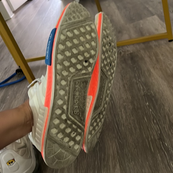 Adidas - Picture 4 of 4